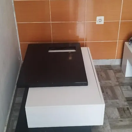 شقة Small With Private Bathrooms Internet