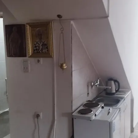 شقة Small With Private Bathrooms Internet *